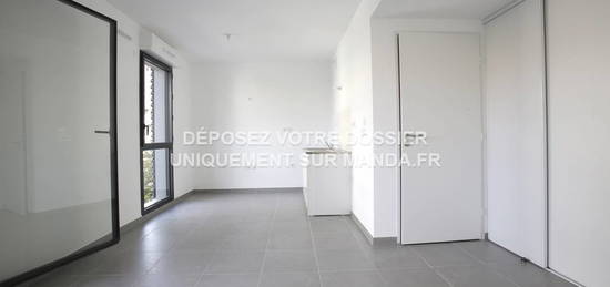 Location appartement 1 pièce 28 m²