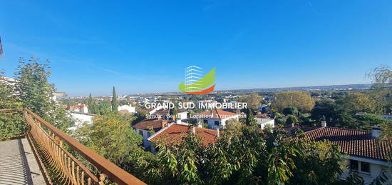 MAISON À FORT POTENTIEL AVEC VUE EXCEPTIONNELLE SUR RAMONVILLE