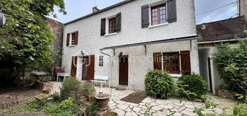 Maison de ville  à vendre, 5 pièces, 3 chambres, 117 m²