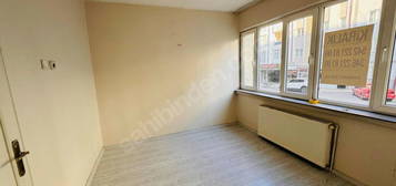 KORKMAZ EMLAK HALİL RIFAT PAŞA CADDDESİ 2+1 KİRALIK DAİRE