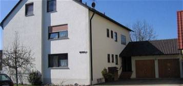 2,5 Zimmer mit 86 qm  Dachgeschosswohnung Laisacker Neuburg nord