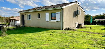 Maison de 2011 avec piscine et grand terrain