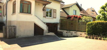 Maison F6 au Calme avec Cour Terrasse