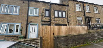 Cottage to rent in Blackmoorfoot Road, Crosland Moor, Huddersfield HD4