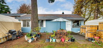 1206 Brandt Rd, Vancouver, WA 98661