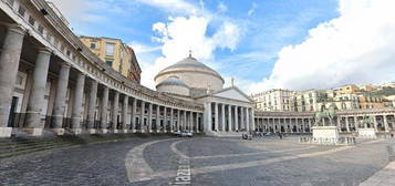 Ad. piazza plebiscito- 4 vani luminoso