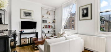 Flat for sale in Dennington Park Road, West Hampstead, London NW6