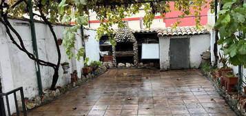 Chalet adosado en venta en calle Cotarro s/n