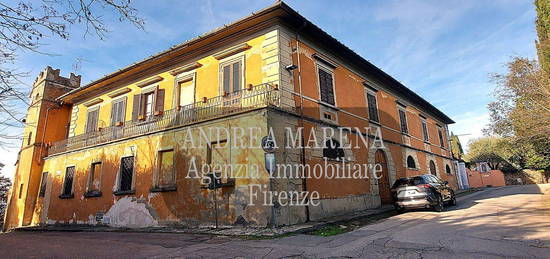 Villa in vendita in via di San Quirichino