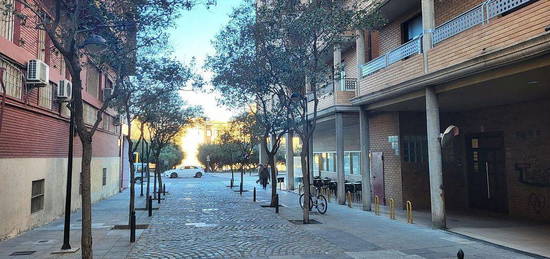 Piso en La Almozara, Zaragoza