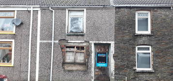 Terraced house for sale