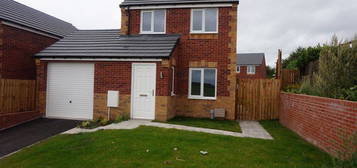 Detached house to rent in Peter Way, Bilsthorpe NG22