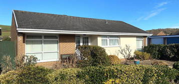 2 bedroom detached bungalow to rent