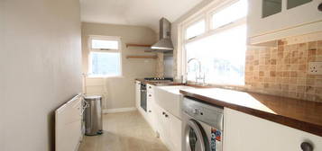 3 bedroom flat to rent