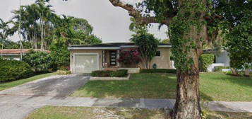 421 Savona Ave, Coral Gables, FL 33146