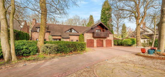 5 bedroom detached house for sale