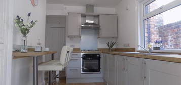 Property to rent in Crescent Road, Middlesbrough TS1