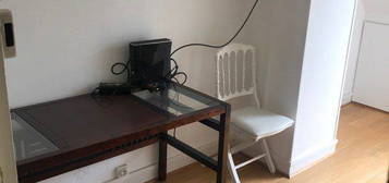 Location bureau dans chambre se service