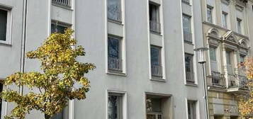 Provisionsfrei!  Freundliche 2 Zimmer Wohnung in seriösem Haus in RY-Mitte für maximmal 2 Personen