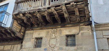 Casa en plaza De Extremadura en Cabezuela del Valle