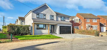 5 bed detached house for sale