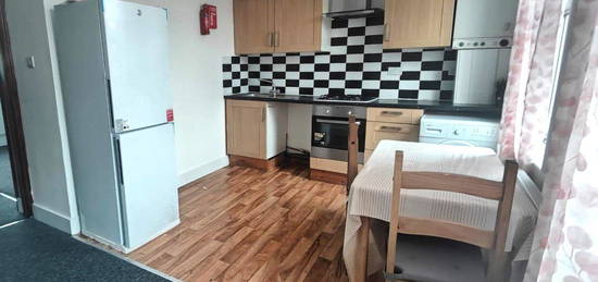 Terraced house to rent in Windmill Lane, London E15