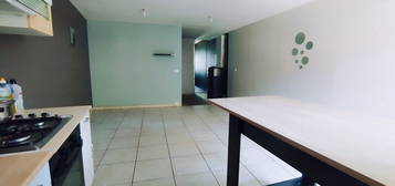 Maison  à vendre, 6 pièces, 3 chambres, 172 m²