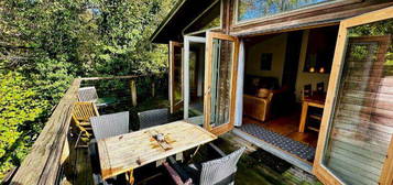 2 bedroom lodge for sale