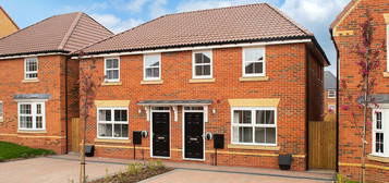 3 bed semi-detached house for sale