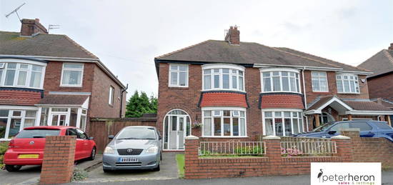 3 bed semi-detached house for sale