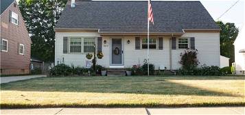 3673 Orchard St, Mogadore, OH 44260