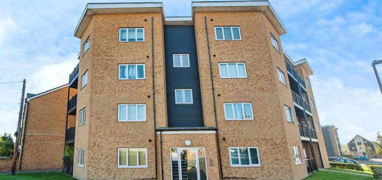 2 bedroom ground floor flat for sale