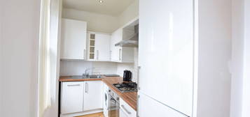 2 bed flat to rent