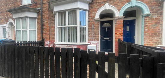 Terraced house to rent in Clifton Gardens, St. Georges Road, Hull HU3