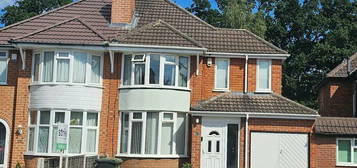 3 bedroom semi-detached house