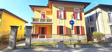 Appartamento Laveno-Mombello [Cod. rif 3192071ARG]