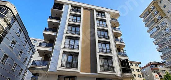 Atakent'te Çağaoğluna 20 Metre Mesafede Lux Eşyalı Kiralık 1+1