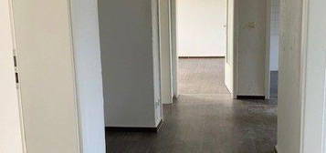 Helle 4-Zimmer-Wohnung mit großzügigem Balkon