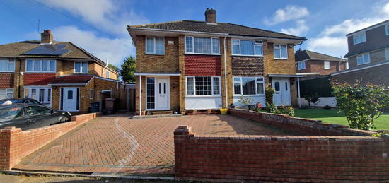 Semi-detached house to rent in Kynance Close, Luton, Bedfordshire LU2