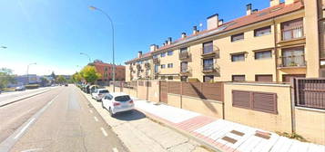 Piso en venta en De Riaza, Vía Romana