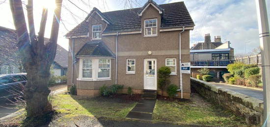 3 bedroom detached house