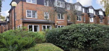 Flat to rent in Elstree Road, Bushey Heath, Bushey WD23