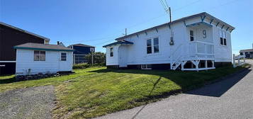 9 Seaview Street, Grand Bank, NL A0E1W0