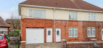 3 bed semi-detached house for sale