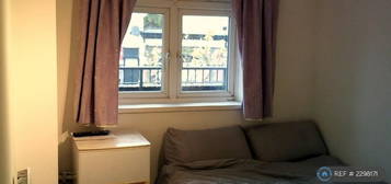 1 bedroom flat share