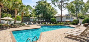 2504 Demere Rd Apt 2, Saint Simons Island, GA 31522