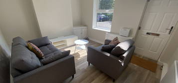 2 bed shared accommodation to rent