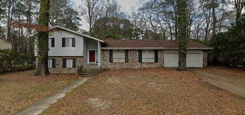 5559 Marblehead Dr, Jackson, MS 39211