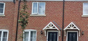 2 bedroom semi-detached house