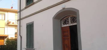 Casa bi/trifamiliare in Via Talamone